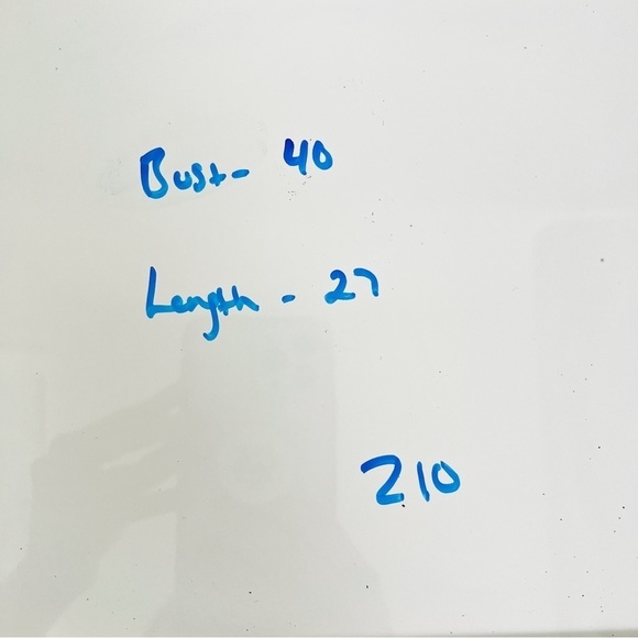 Disney Epcot Italy World Showcase Minnie ARRIVEDERCI Sweater Shirt size small - Picture 5 of 5